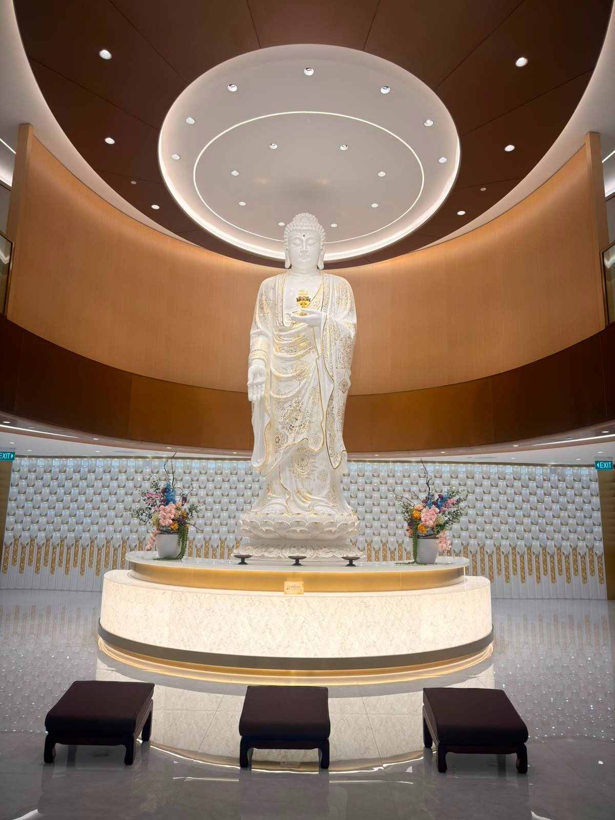 Ancestral pedestals at Thian Leng Chong Toh Tong